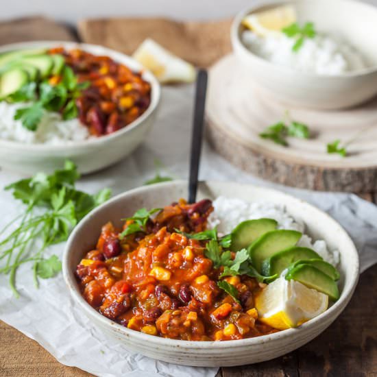 Easy One-Pot Spicy Vegan Chili
