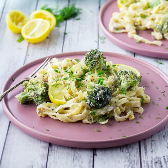 15 Minute Salmon Pasta with Broccoli
