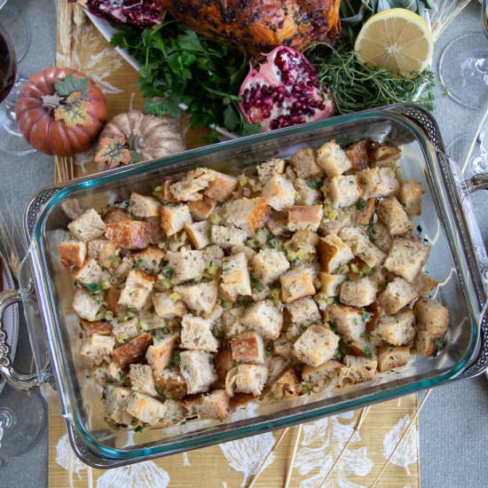 Easy Vegetarian Sourdough Stuffing