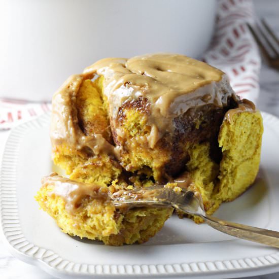 Maple Pumpkin Cinnamon Rolls