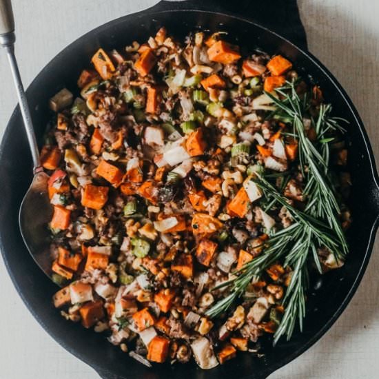 Paleo and Whole30 Holiday Stuffing