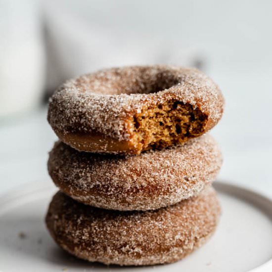 Vegan Gingerbread Donuts
