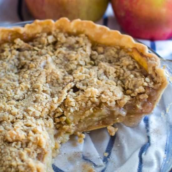 Smoked Crumb Apple Pie