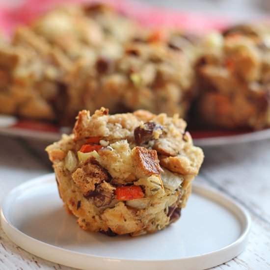 Stuffing muffins with chestnuts