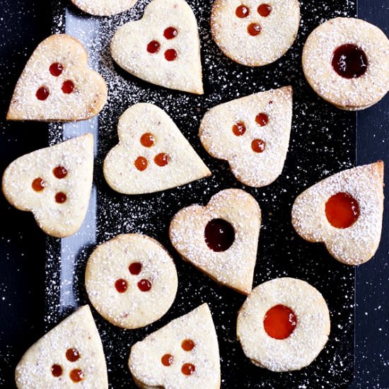 Traditional Linzer Cookies