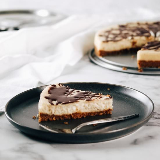 Easy Egg-less Chocolate Cheesecake
