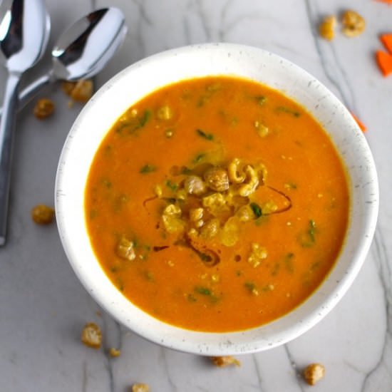 Creamy Carrot, Kale, Chickpea Soup