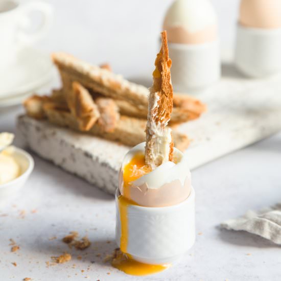 Perfect dippy eggs and SOILDERS