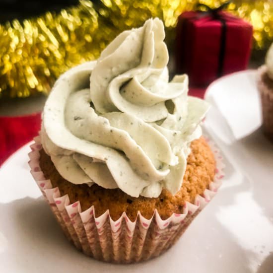 Gingerbread Blue Cheese Cupcakes