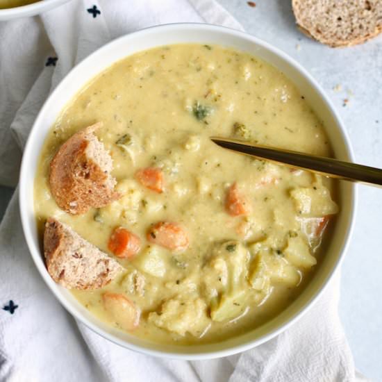 Creamy Vegan Broccoli Soup