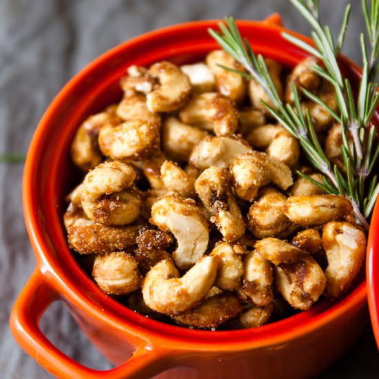 ROSEMARY CASHEWS