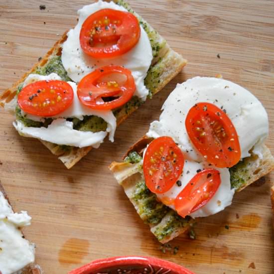 Tomato Breakfast Sandwich