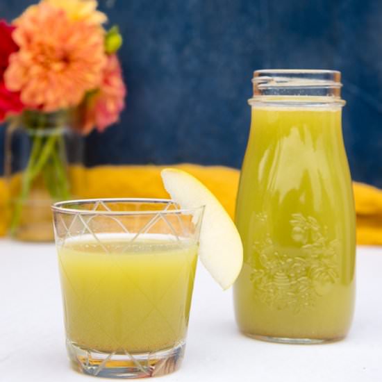 Fresh Apple Cinnamon Juice
