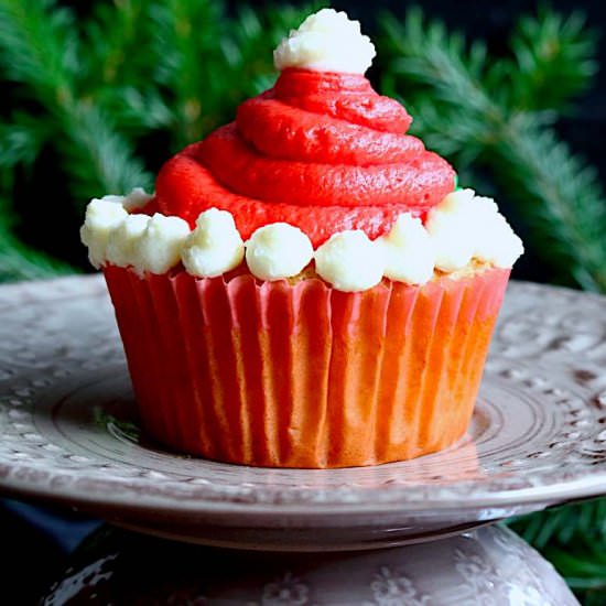 Keto Santa Hats Cupcakes