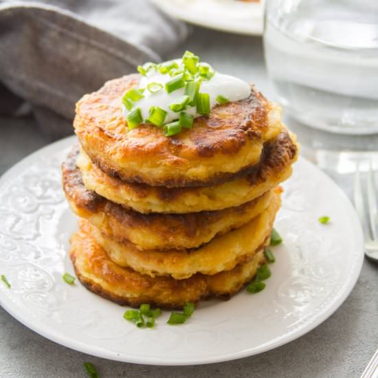 Cheesy Vegan Mashed Potato Pancakes