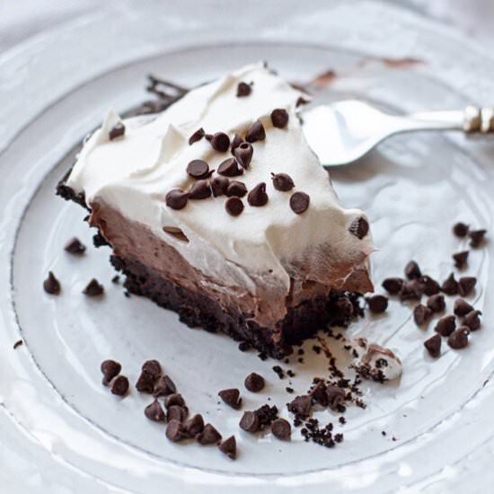 No Bake Chocolate Pie