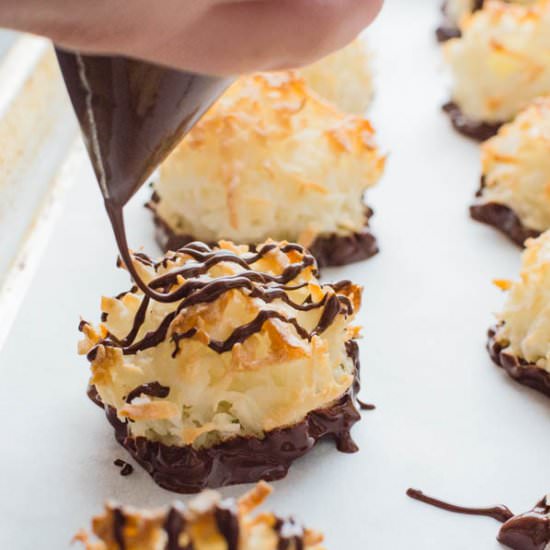 Chewy Coconut Macaroons
