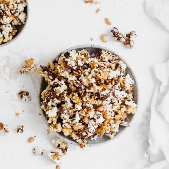 Maple Cashew Caramel Corn