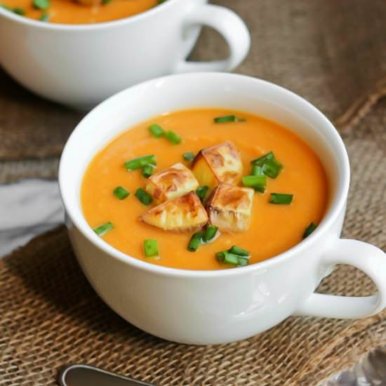 Vegan Creamy Sweet Potato Soup