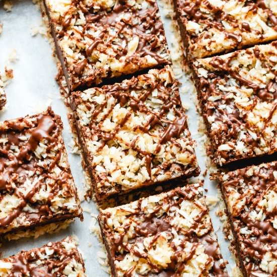 No-Bake Peanut Butter Chocolate Bar