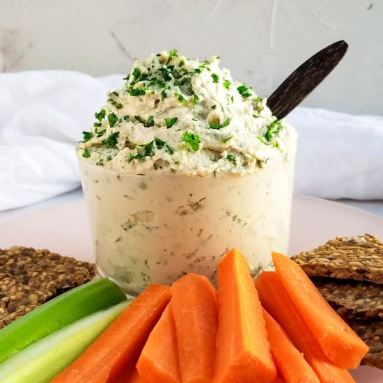 Roasted Garlic Cashew Cream Cheese