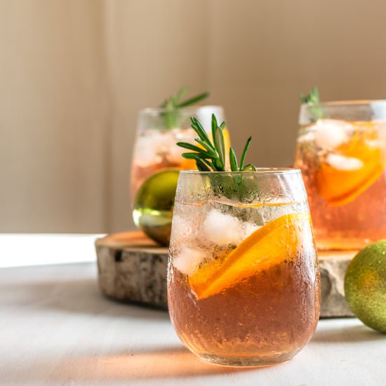 Berry Gin Fizz Cocktail