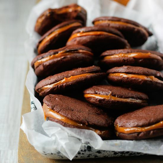 Dulce de Leche Sandwich Cookies