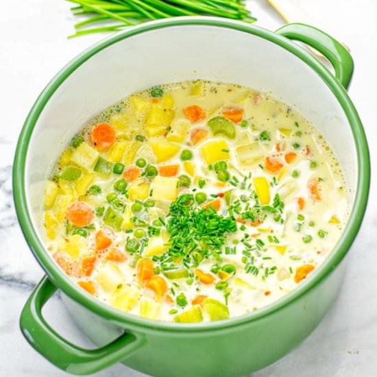 Vegan Pot Pie Soup (15 Minutes)