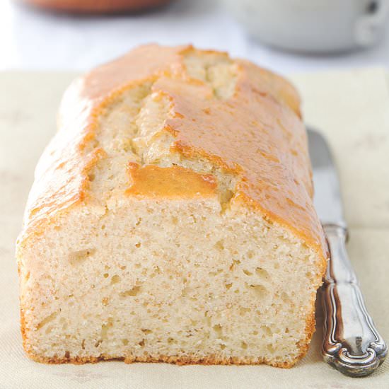 Easy & healthy yogurt cake (1 bowl)