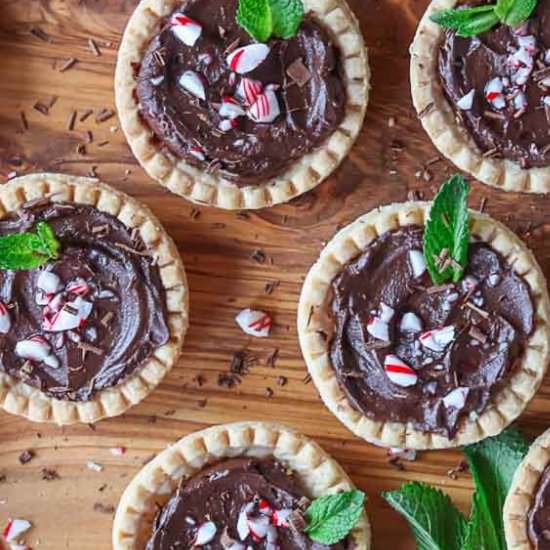 Chocolate Mint Avocado Pudding Tart