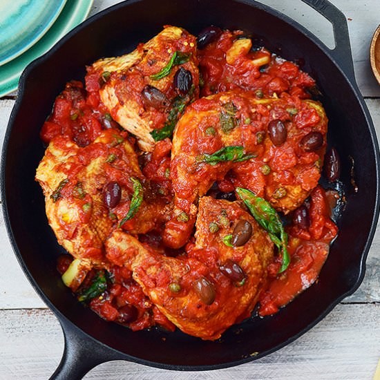 Skillet Chicken Puttanesca