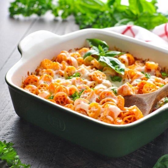 Dump-and-Bake Wagon Wheel Pasta