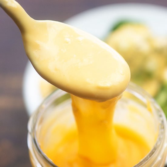 EASY CHEESE SAUCE