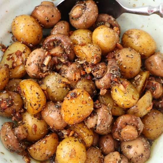 GARLIC MUSHROOM AND BABY POTATOES