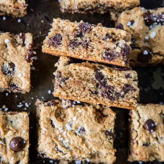 Paleo Chocolate Chip Cookie Bars