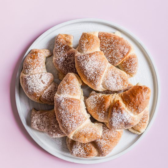 Crescent rolls