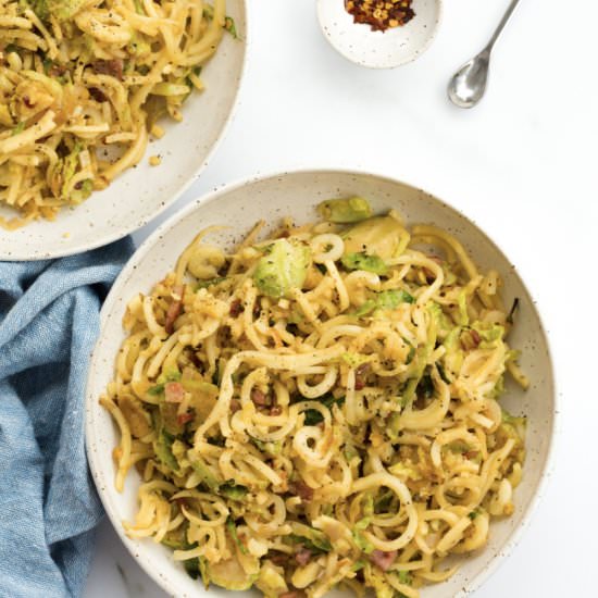 Spiralized Parsnip Carbonara