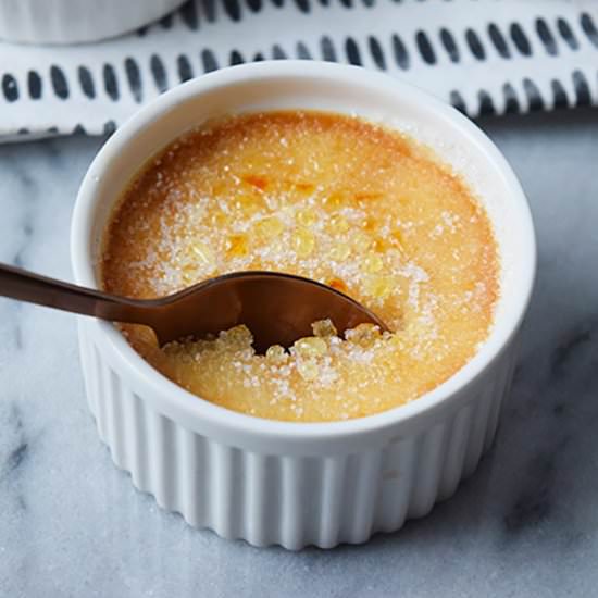 Lactose-free creme brulee