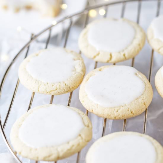 Iced Vanilla Bean Sugar Cookies