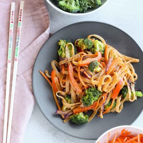 Easy Bangkok Curry Noodle Bowls