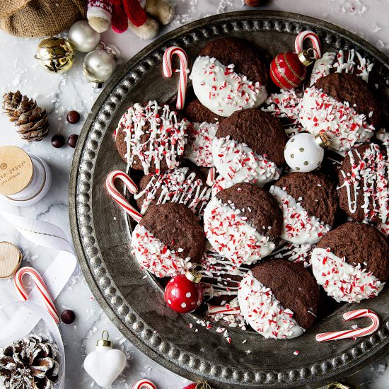 Chocolate cookies with peppermint