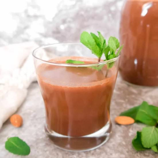 Homemade Chocolate Mint Almond Milk
