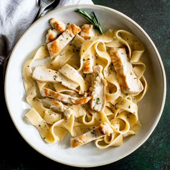 Creamy Rosemary Chicken Pasta