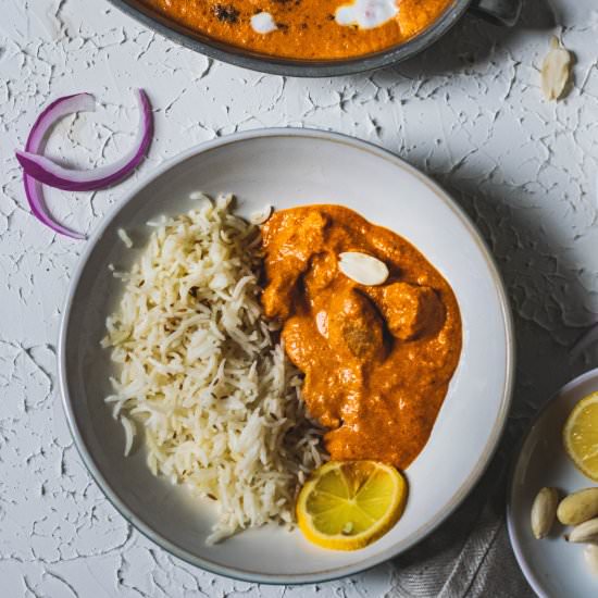 Soya chunks almond curry
