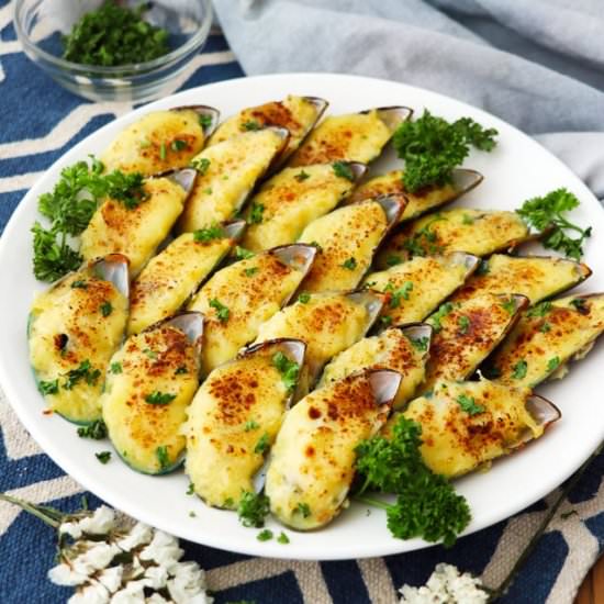 STUFFED BAKED MUSSELS
