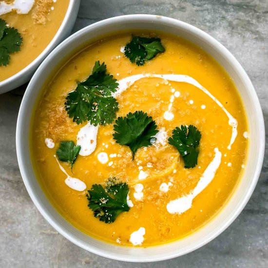 Vegan Pumpkin Carrot Soup
