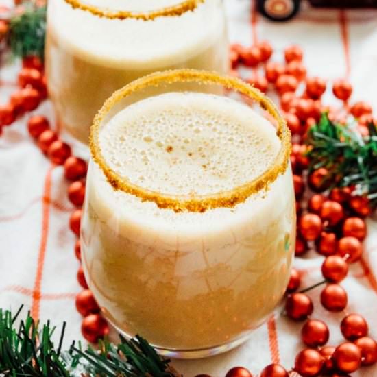 Vegan Eggnog (Creamy & Heartwarming