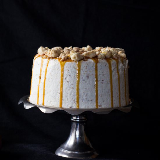 apple pie cake with salty caramel