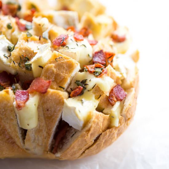 Bacon Brie Pull Apart Bread