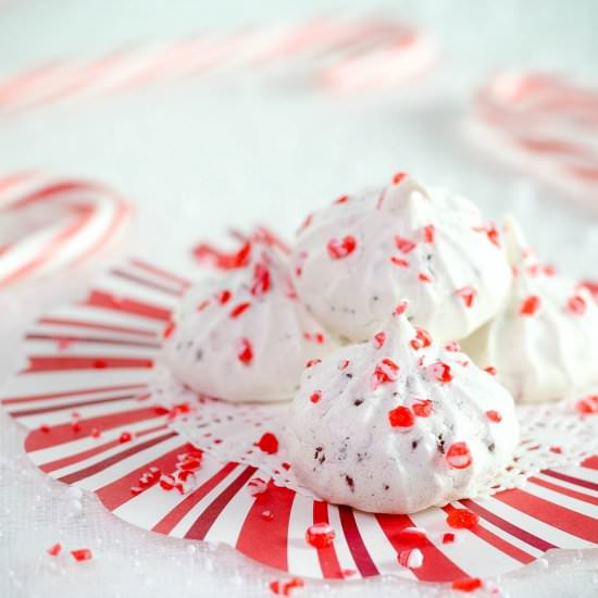 Chocolate Mint Meringue Cookies